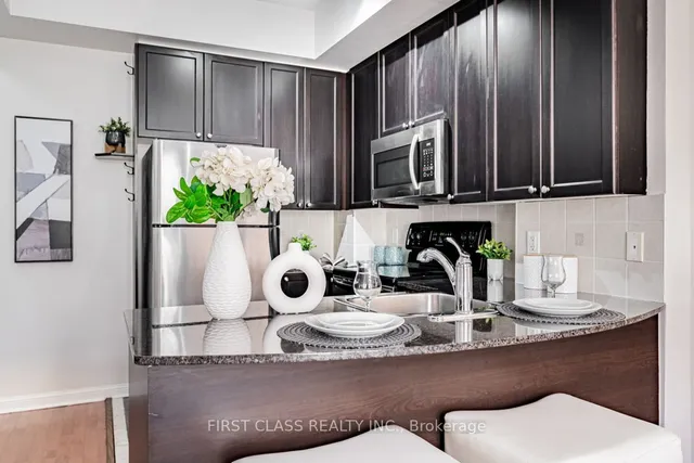 Additional property image - 78 Carr St Unit 25