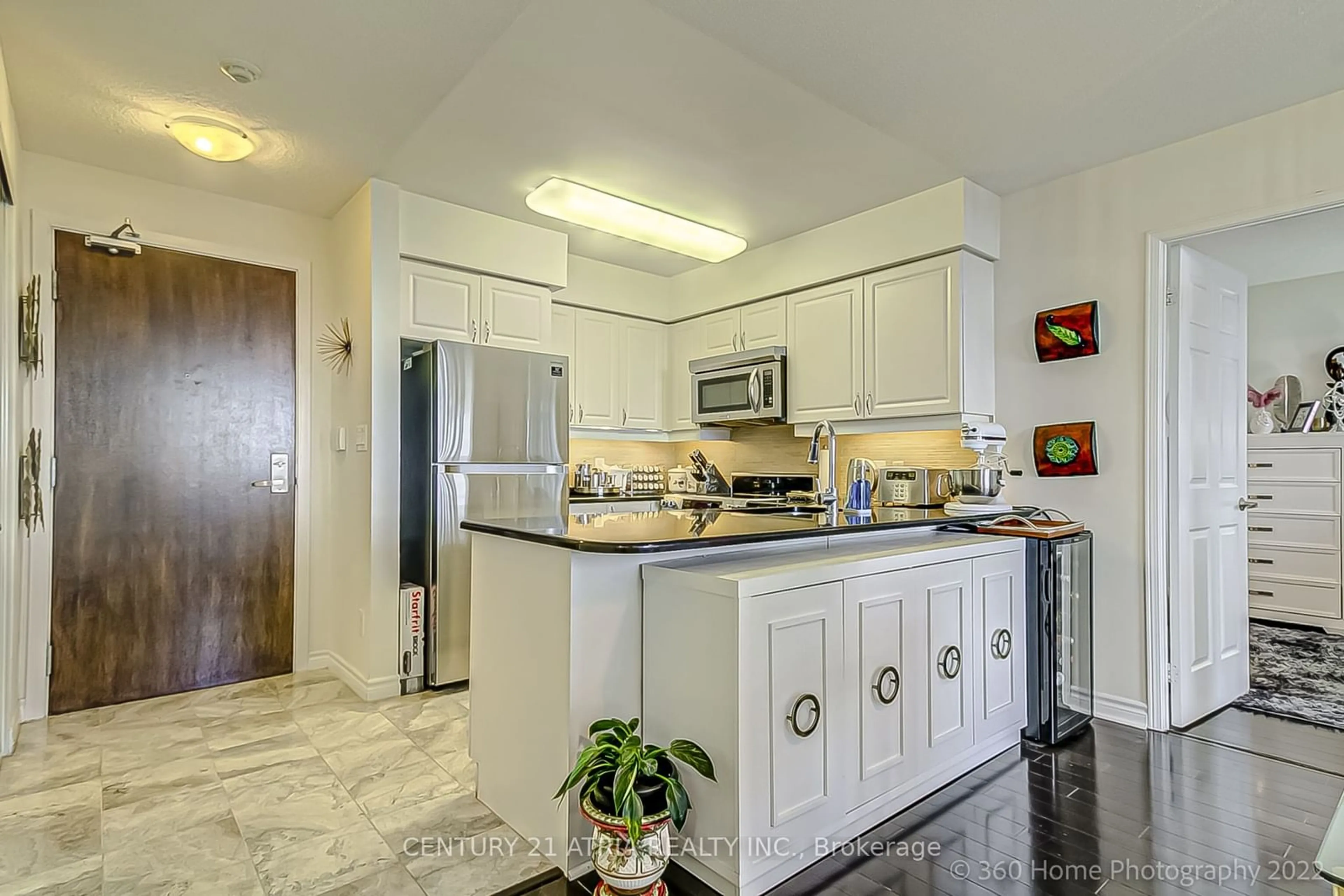 Kitchen, ceramic floors, cottage for 35 Hollywood Ave #2321, Toronto Ontario M2N 0A9