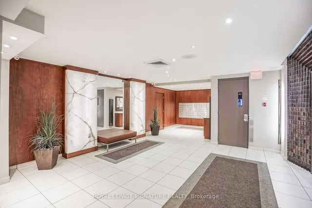 Additional property image - 720 Spadina Ave Unit 709