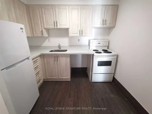 Additional property image - 720 Spadina Ave Unit 709
