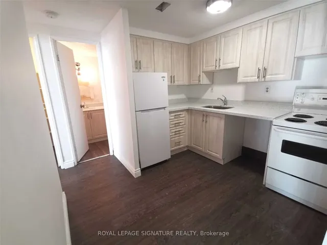 Additional property image - 720 Spadina Ave Unit 709