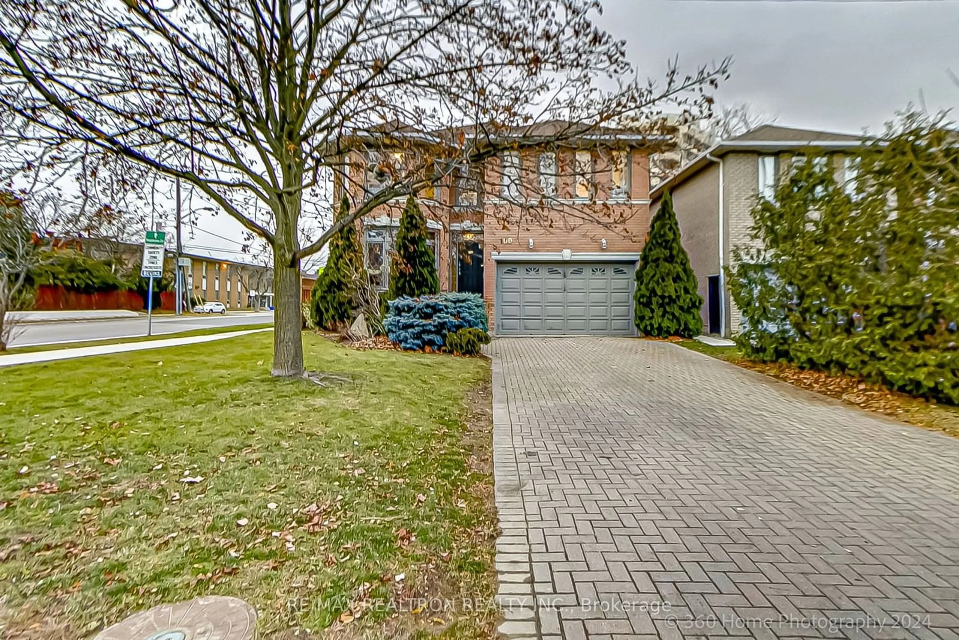 Home with brick exterior material for 100 Baycrest Ave, Toronto Ontario M6A 1W3