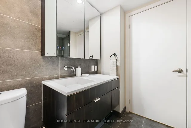 Additional property image - 508 Wellington St Unit 204