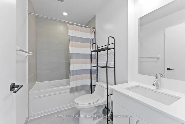 Additional property image - 426 University Ave Unit P309