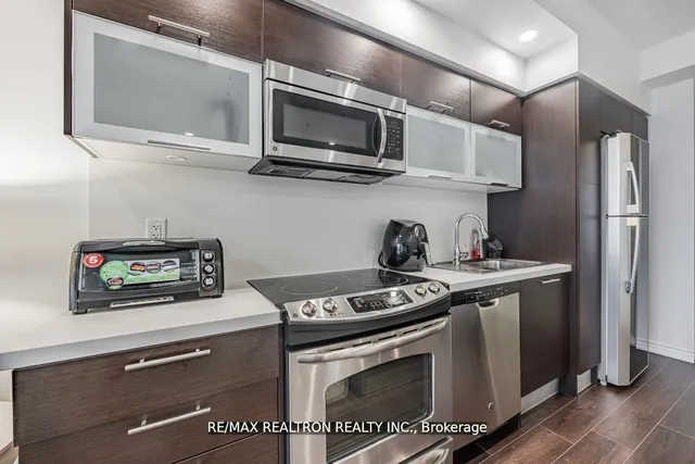 Additional property image - 386 Yonge St Unit 4508