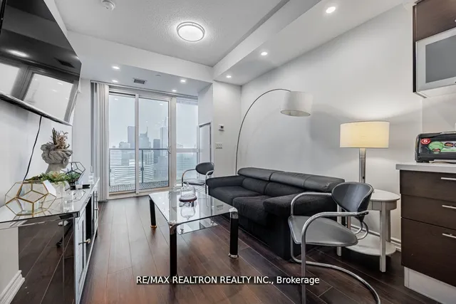 Additional property image - 386 Yonge St Unit 4508
