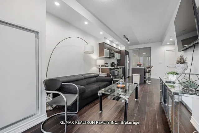 Additional property image - 386 Yonge St Unit 4508