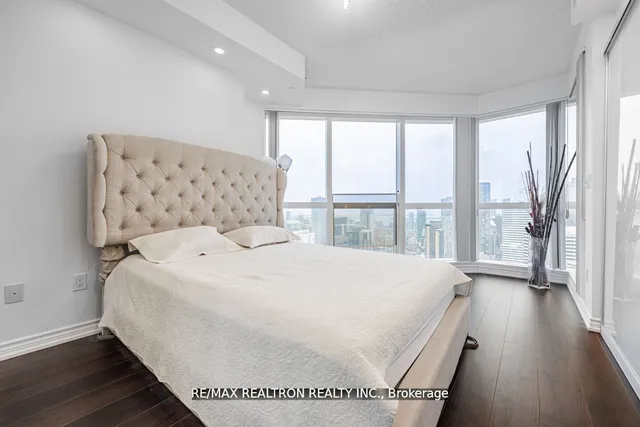 Additional property image - 386 Yonge St Unit 4508
