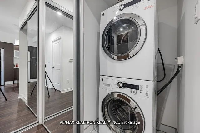 Additional property image - 386 Yonge St Unit 4508