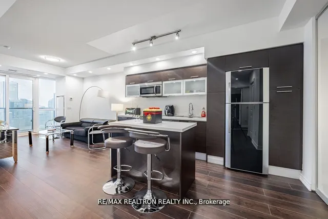 Additional property image - 386 Yonge St Unit 4508