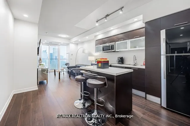 Additional property image - 386 Yonge St Unit 4508