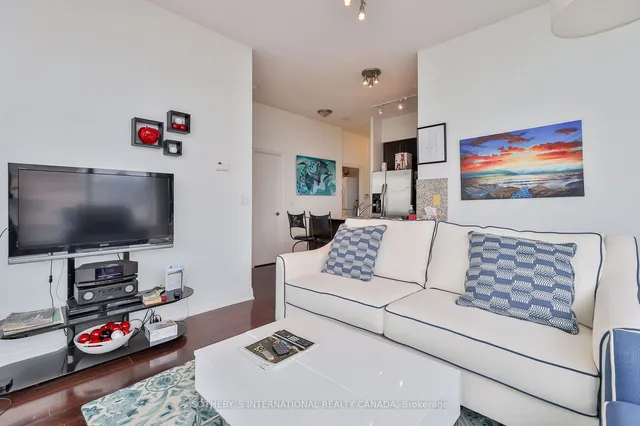 Additional property image - 8 Scollard St Unit Ph 201