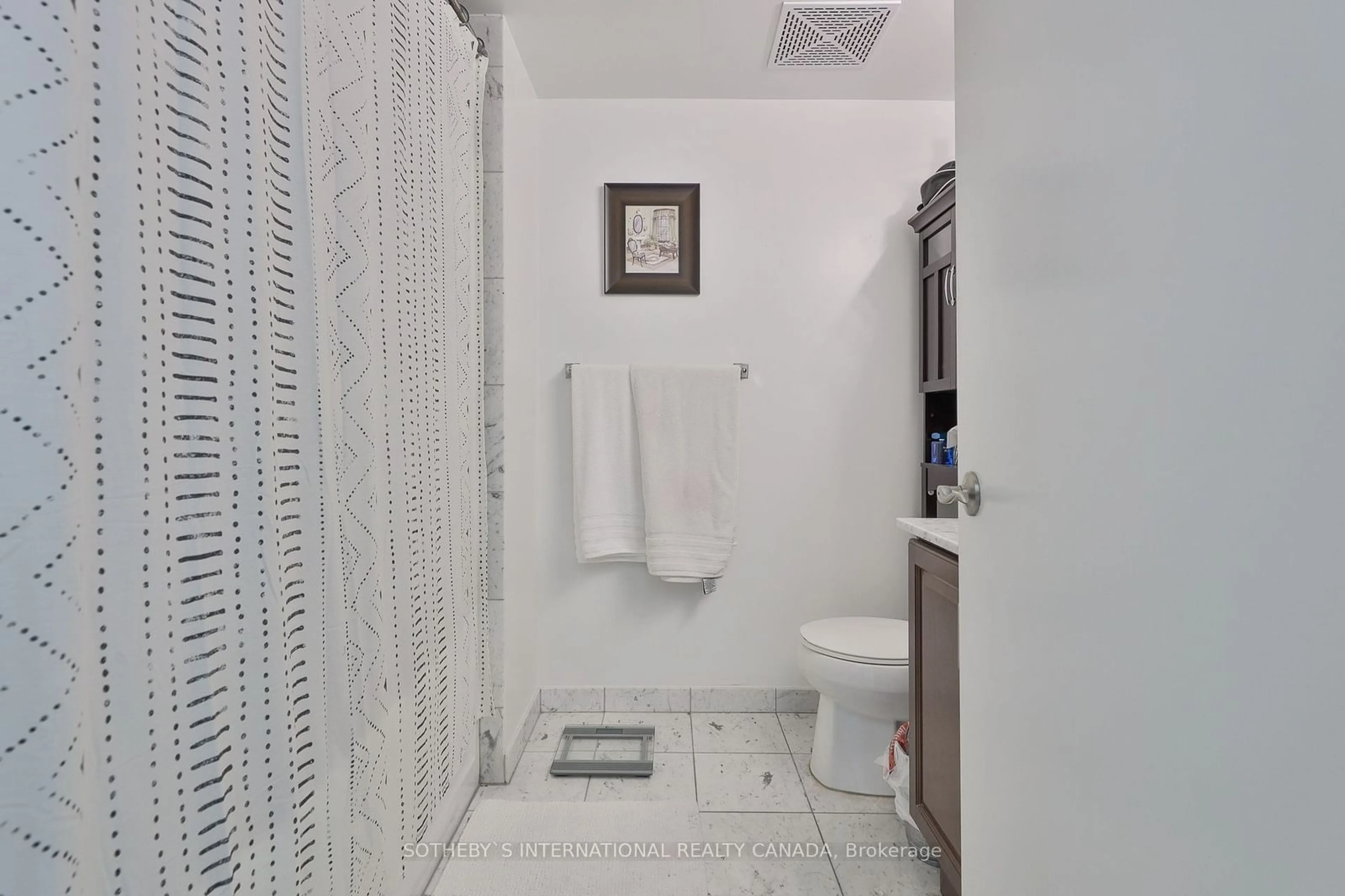 Bathroom, not visible floor for 8 Scollard St #Ph 201, Toronto Ontario M5R 1E9