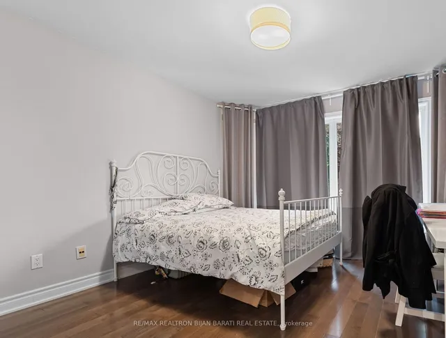 Additional property image - 3022 Bayview Ave