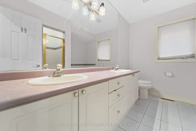 Additional property image - 3022 Bayview Ave