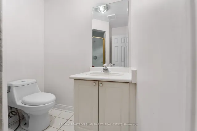Additional property image - 3022 Bayview Ave