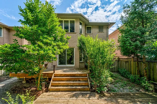 Additional property image - 3022 Bayview Ave