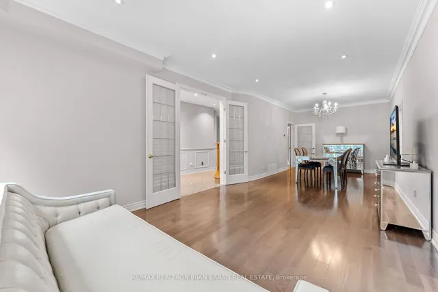 Additional property image - 3022 Bayview Ave