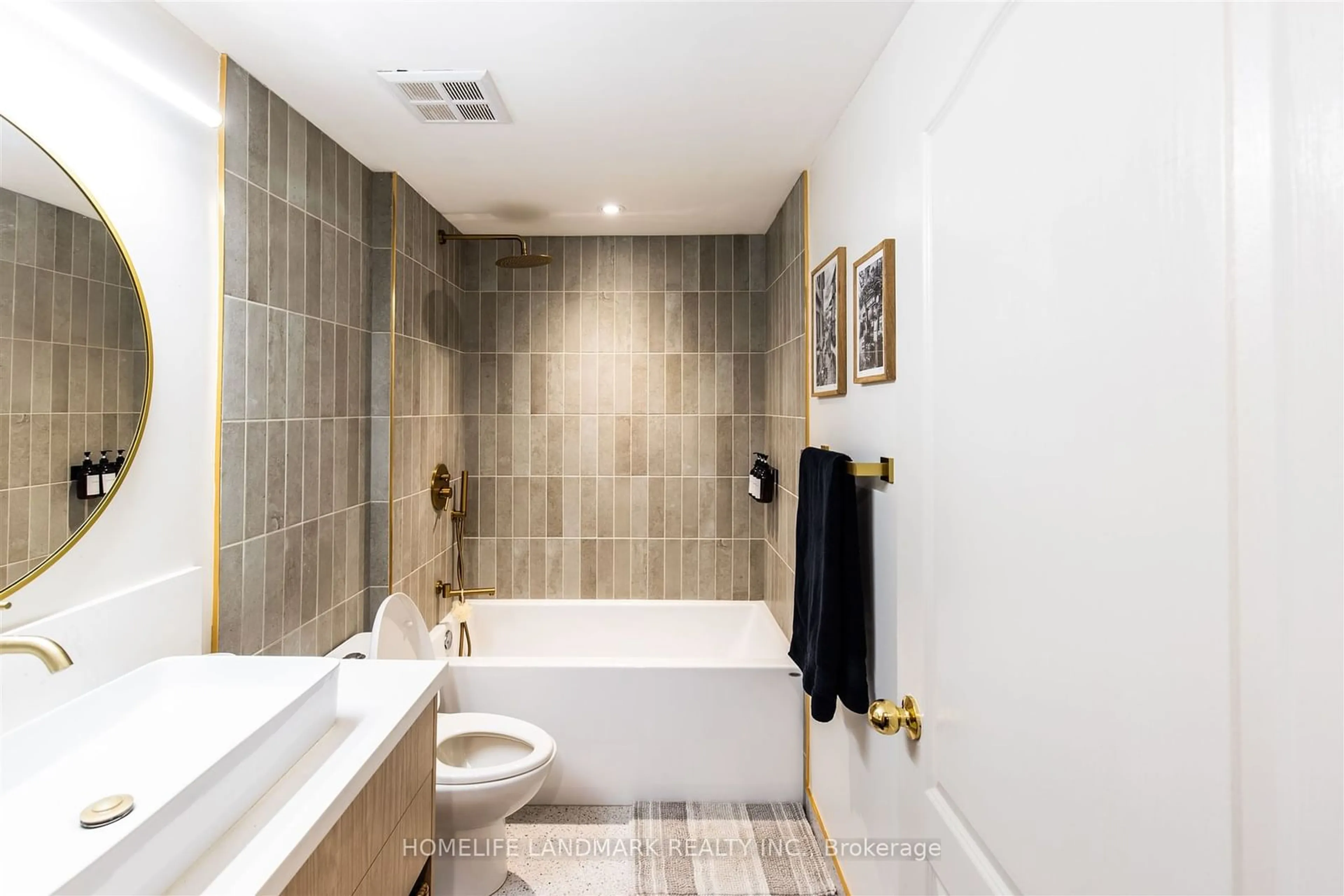 Bathroom, ceramic floors for 9 Greenbriar Rd #201, Toronto Ontario M2K 1H4