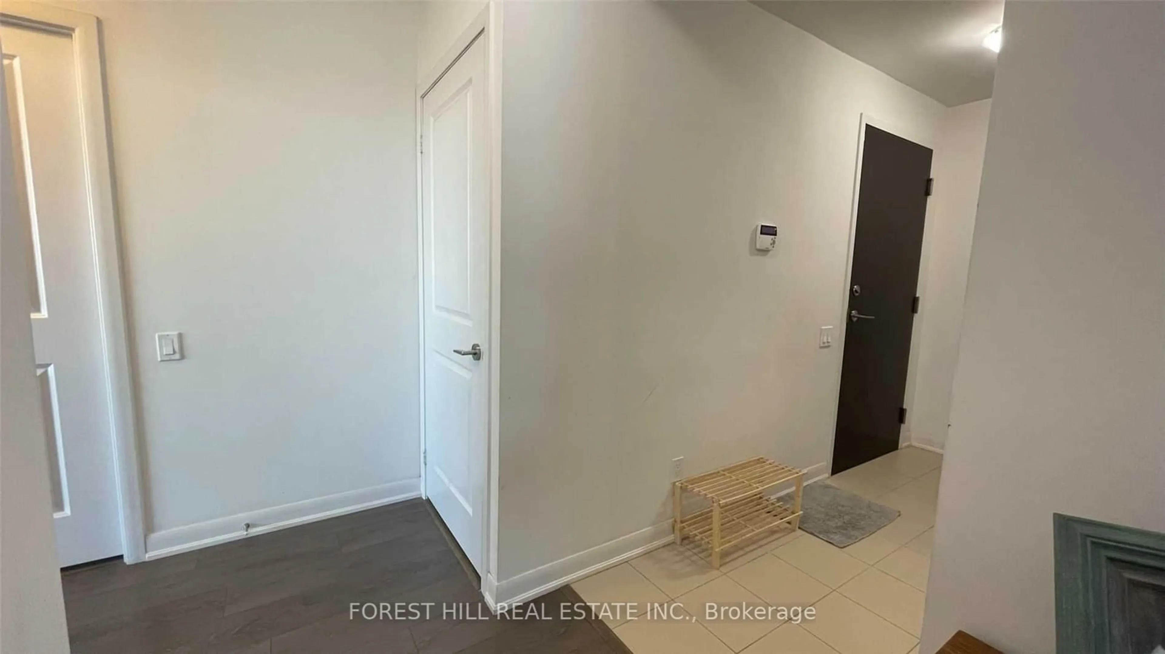 Indoor entryway, not visible floor for 5168 Yonge St #Ph206, Toronto Ontario M2N 0G1