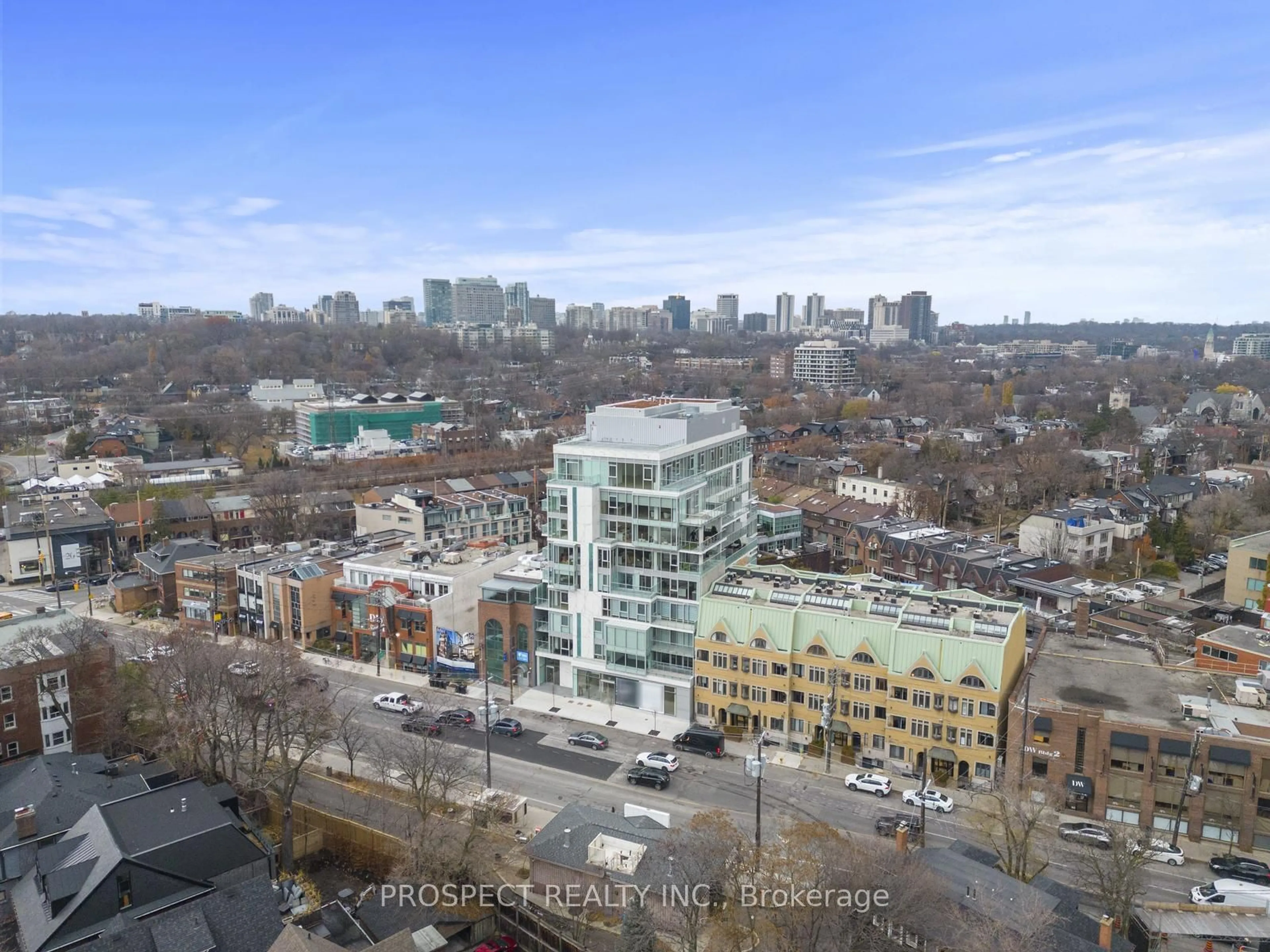 A pic from exterior of the house or condo, the view of city buildings for 346 Davenport Rd #403, Toronto Ontario M5R 1K6