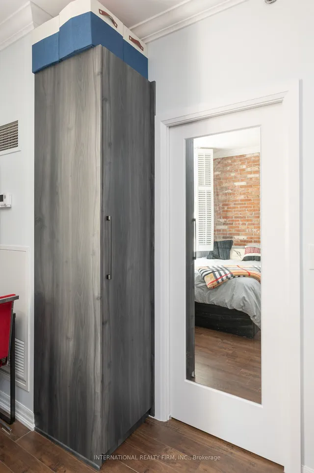 Additional property image - 1 King St Unit 617