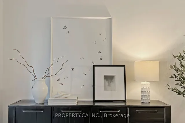 Additional property image - 1121 Bay St Unit 301