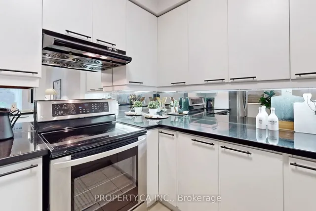 Additional property image - 1121 Bay St Unit 301