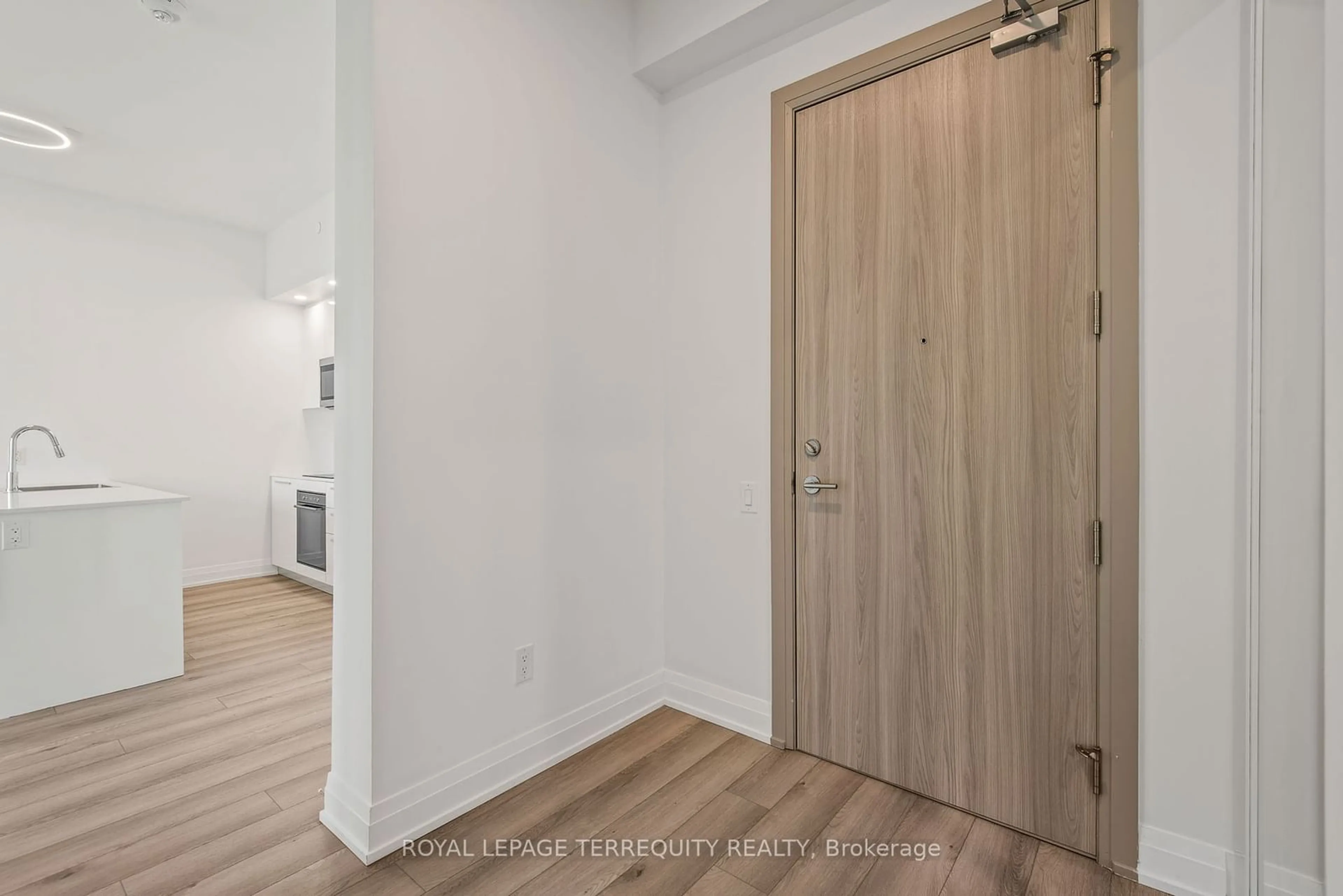 Indoor entryway, not visible floor for 75 Canterbury Pl #Ph108, Toronto Ontario M2N 0L2