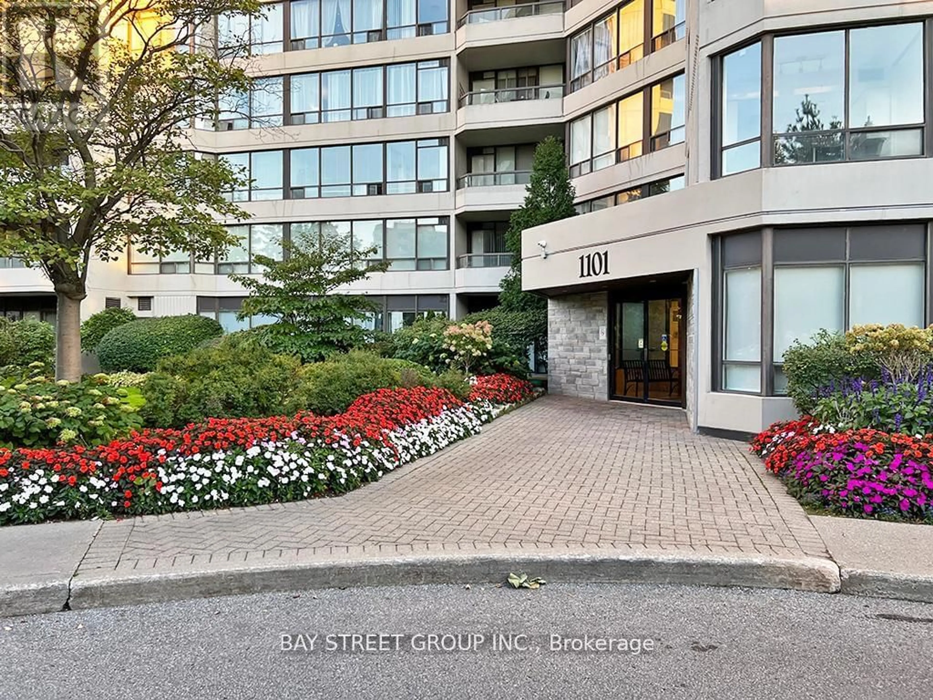 A pic from exterior of the house or condo, the street view for 1101 Steeles Ave #PH209, Toronto Ontario M2R 3W5