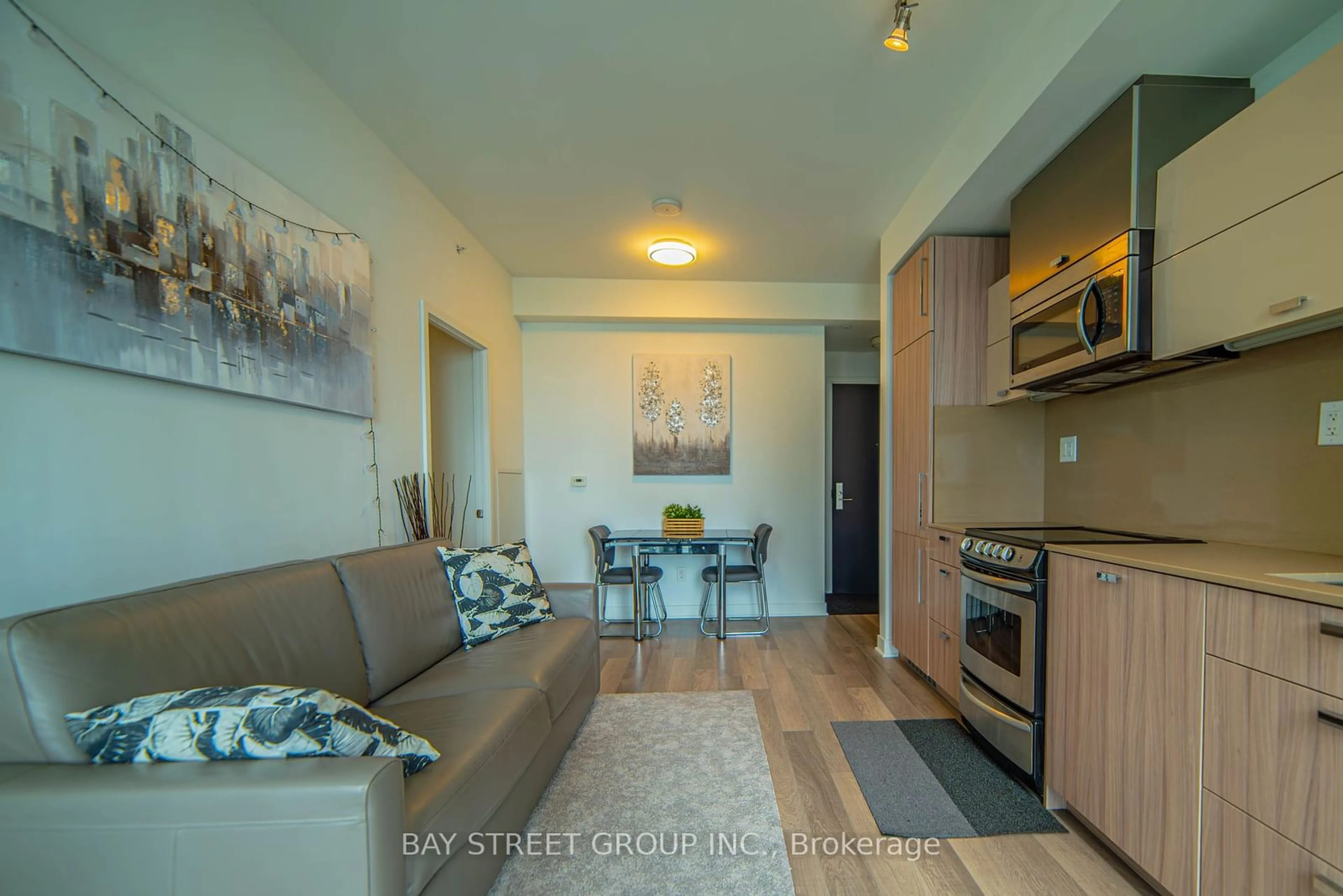 Living room, wood floors for 290 Adelaide St #3112, Toronto Ontario M5V 0P3