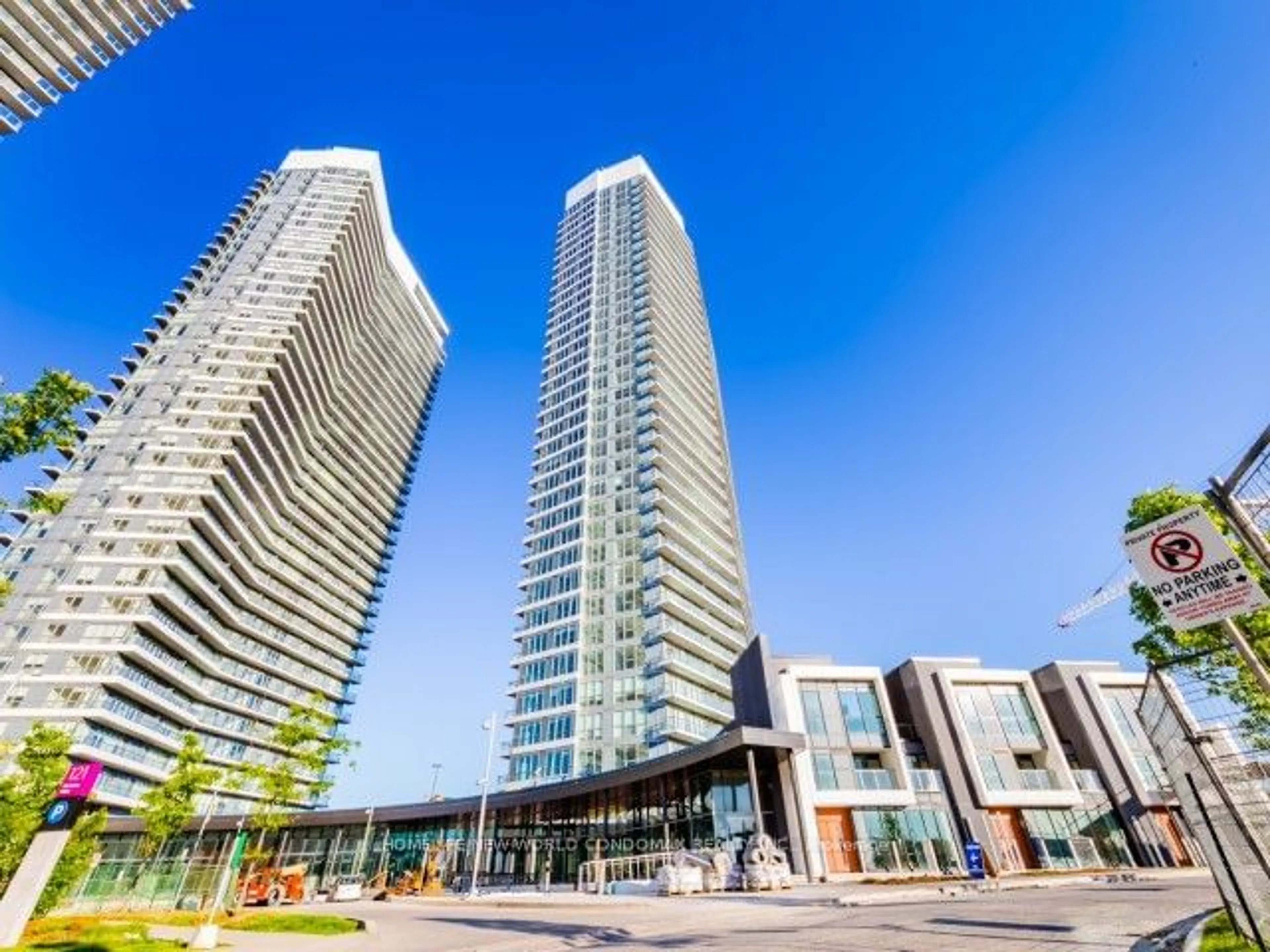 A pic from exterior of the house or condo, the view of city buildings for 115 Mcmahon Dr #2201, Toronto Ontario M2K 0E3