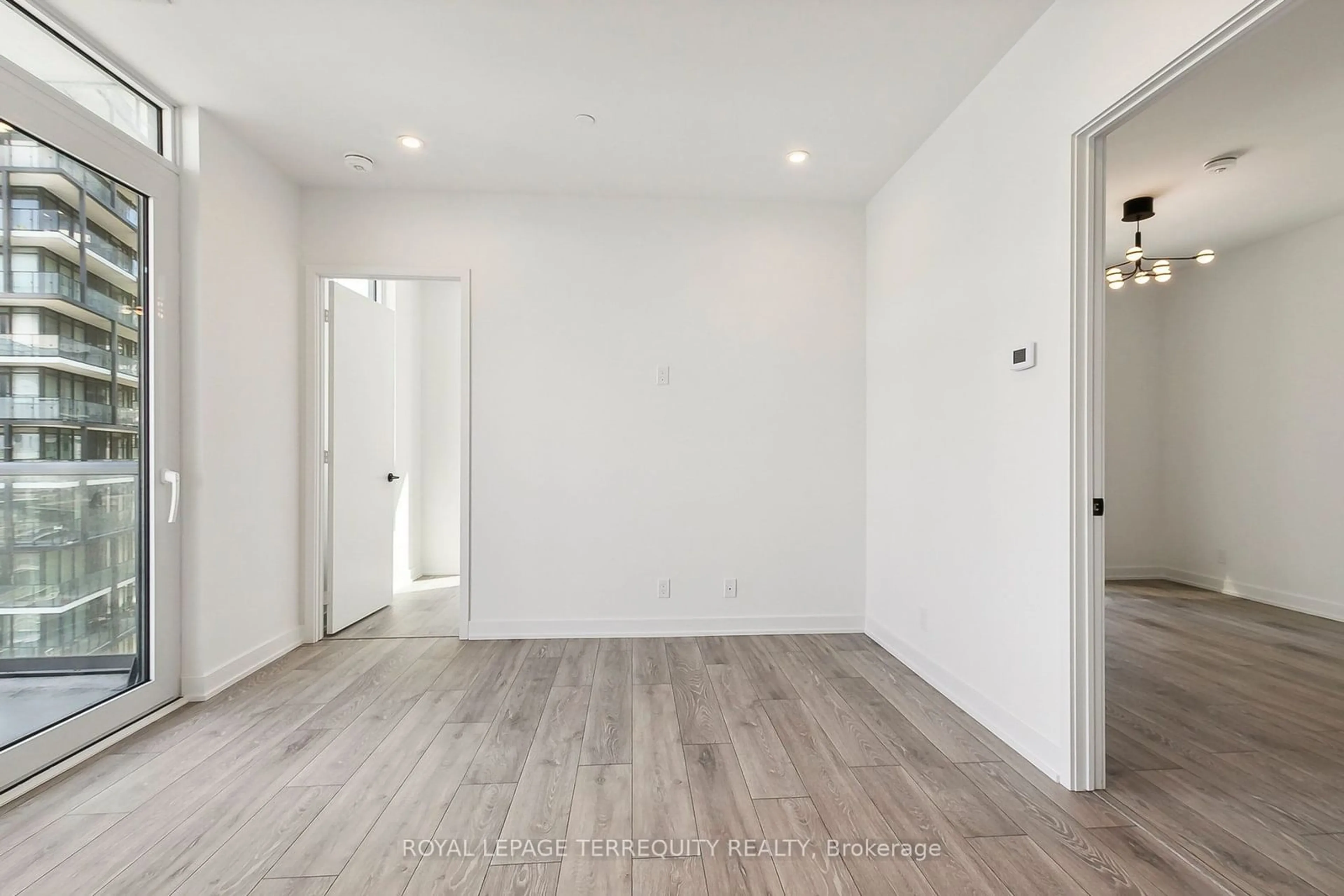 A pic of a room, wood floors for 108 Peter St #1902, Toronto Ontario M5V 0W2