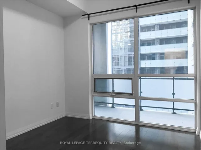 Additional property image - 460 Adelaide St Unit 801