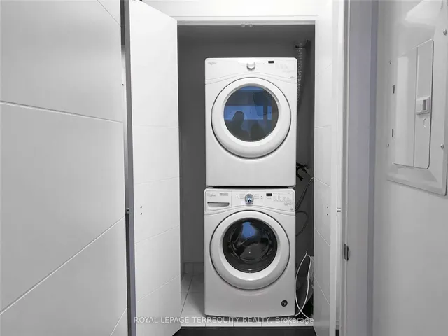 Additional property image - 460 Adelaide St Unit 801