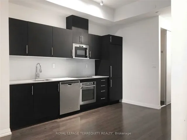 Additional property image - 460 Adelaide St Unit 801