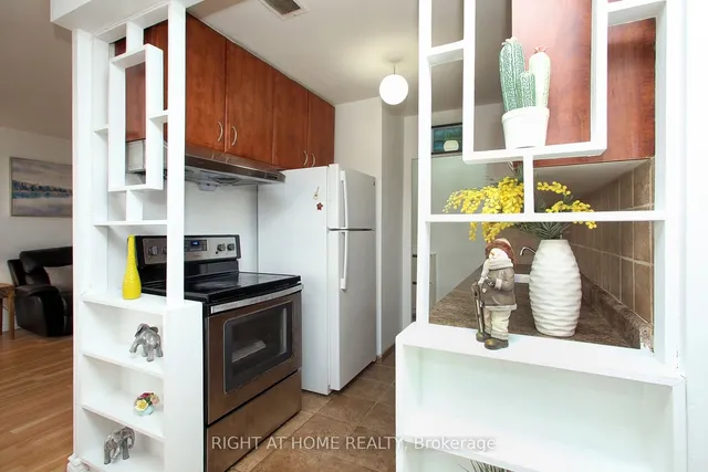 Additional property image - 59 Neptune Dr Unit 301