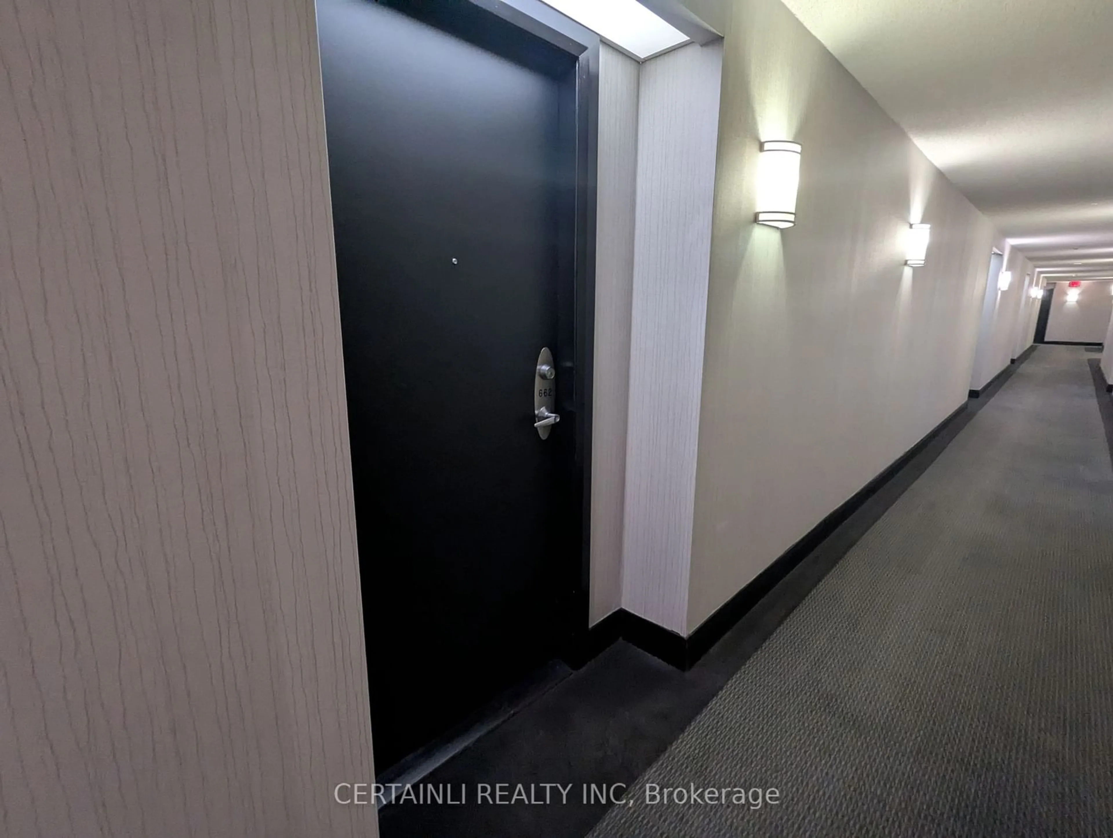 Indoor foyer, unknown floor for 313 Richmond St #662, Toronto Ontario M5A 4S7