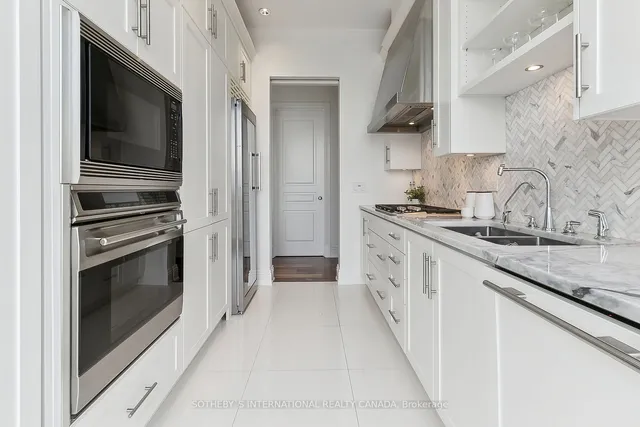 Additional property image - 183 Wellington St Unit 3802