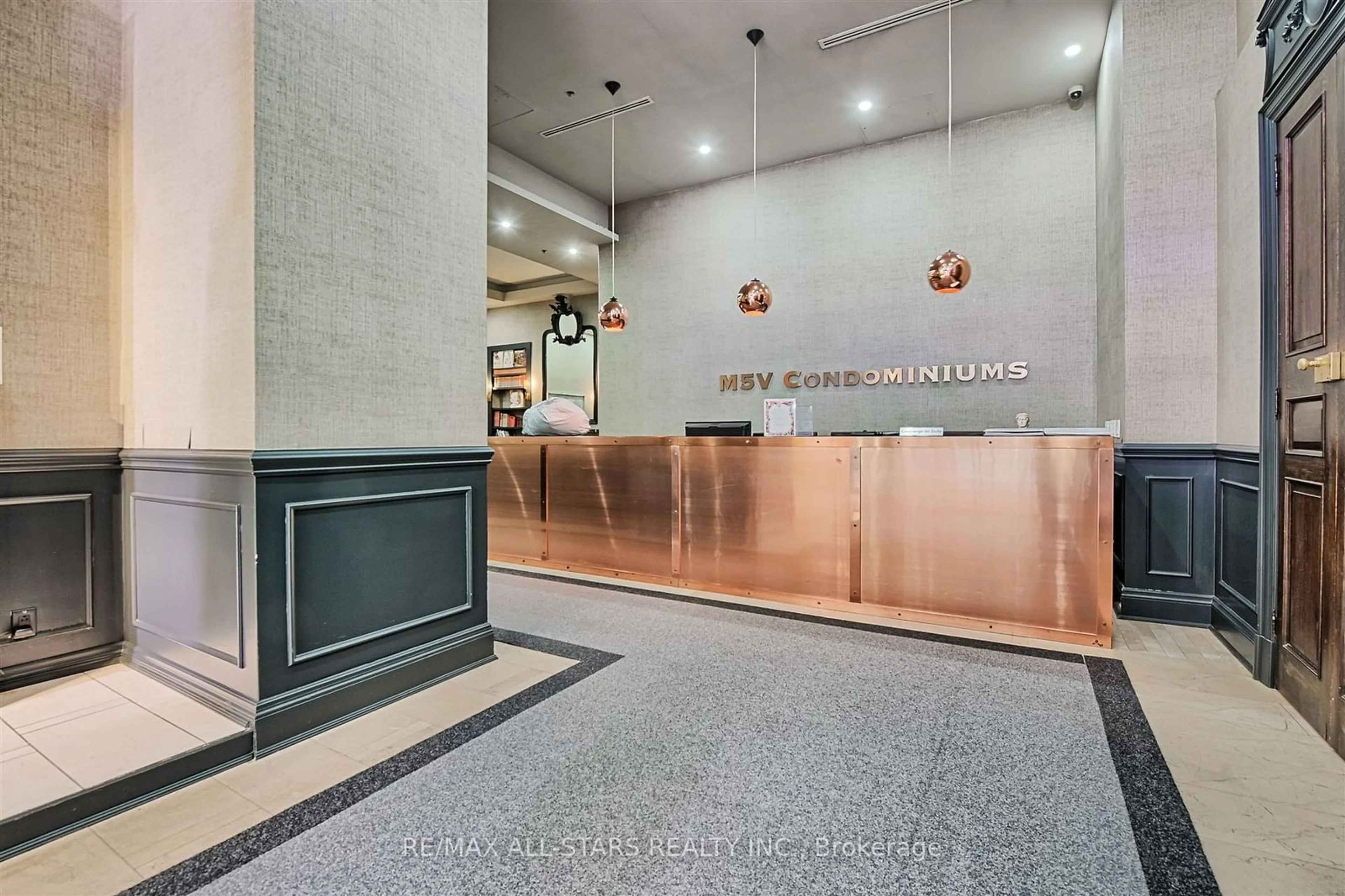 Indoor lobby, unknown floor for 375 King St #LPH3407, Toronto Ontario M5V 1K5