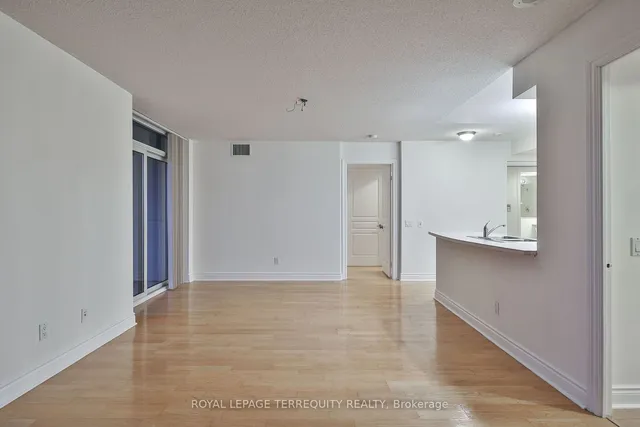 Additional property image - 5 Northtown Way Unit 706