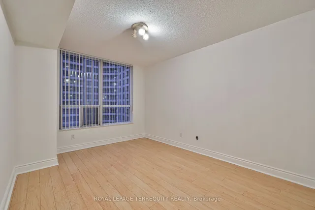 Additional property image - 5 Northtown Way Unit 706