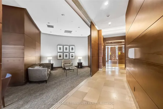 Additional property image - 5 Northtown Way Unit 706