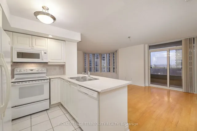 Additional property image - 5 Northtown Way Unit 706