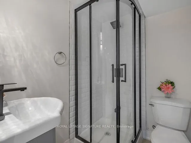 Additional property image - 16 Ennismore Pl