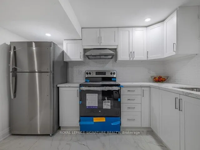 Additional property image - 16 Ennismore Pl