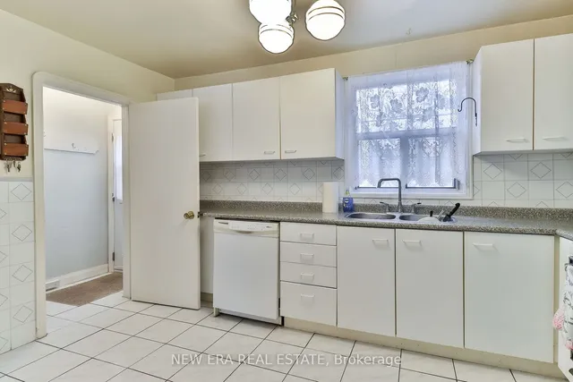 Additional property image - 27 Dell Park Ave