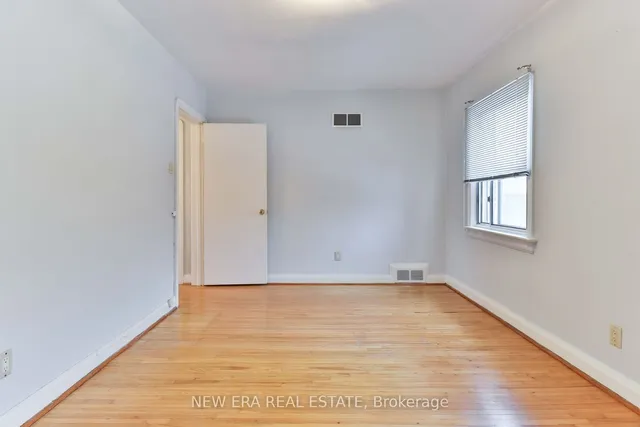 Additional property image - 27 Dell Park Ave