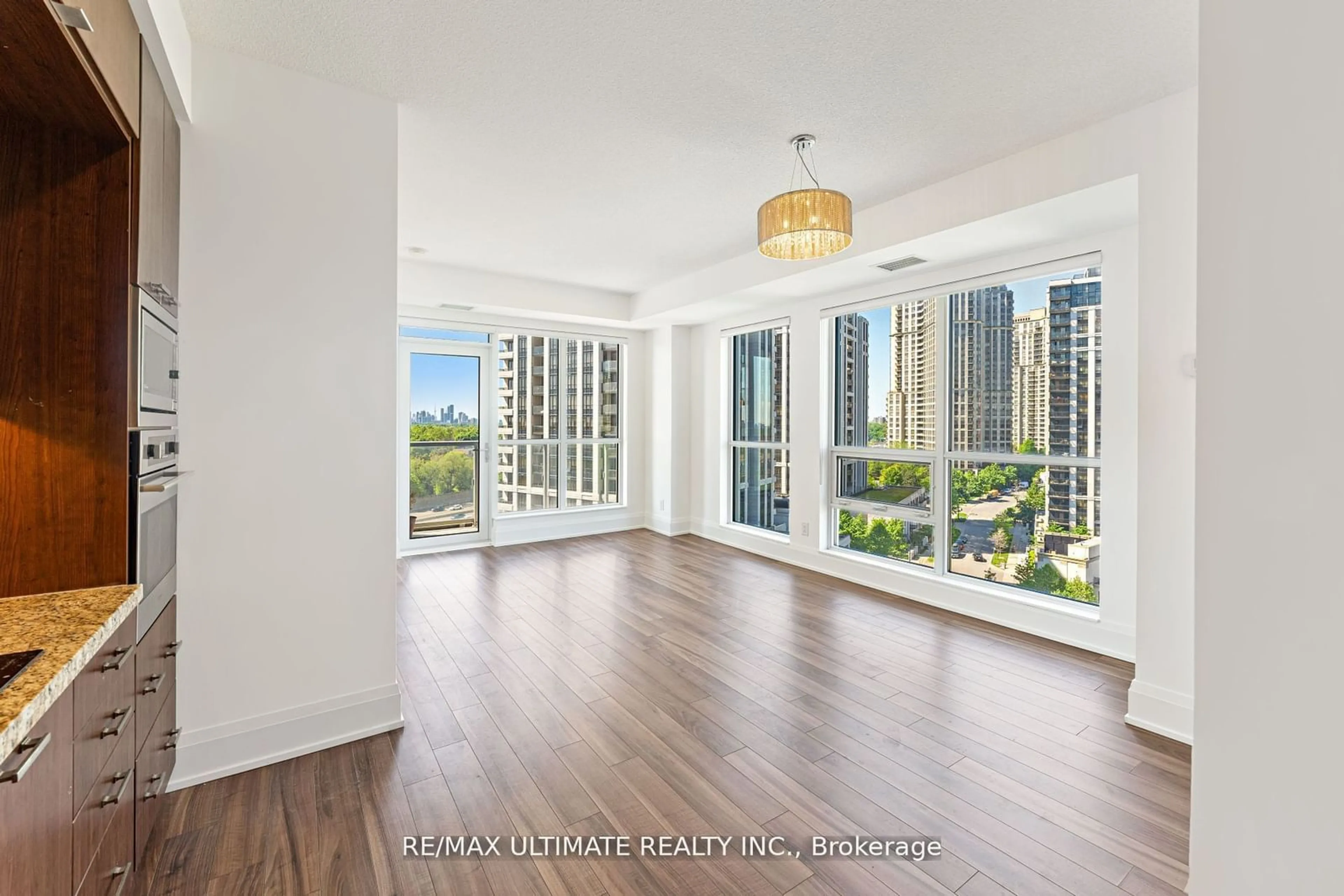 A pic of a room, wood floors for 120 HARRISON GARDENS Blvd #1133, Toronto Ontario M2N 0H1