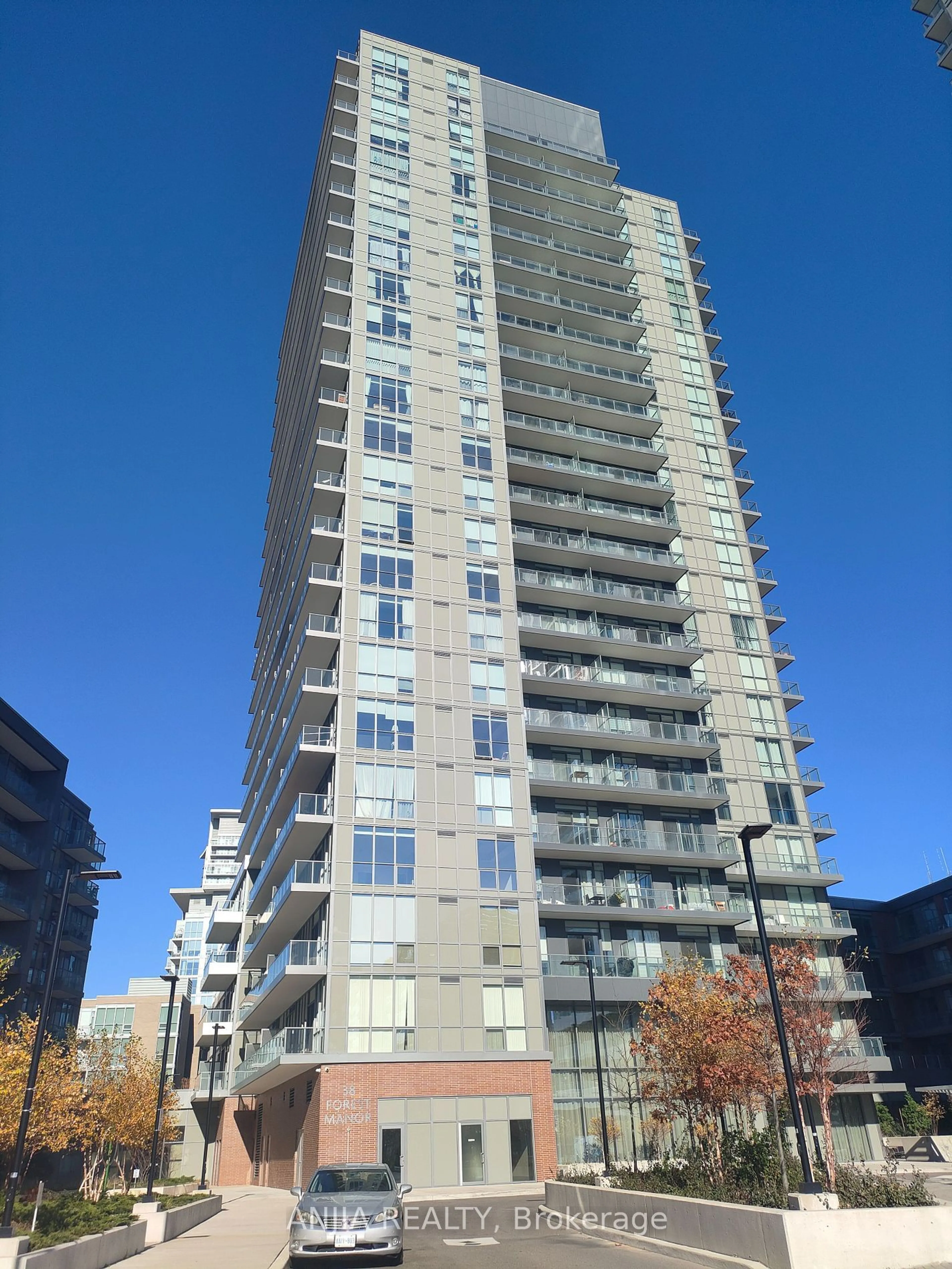 A pic from exterior of the house or condo, the front or back of building for 38 FOREST MANOR Rd #604, Toronto Ontario M2J 1M1